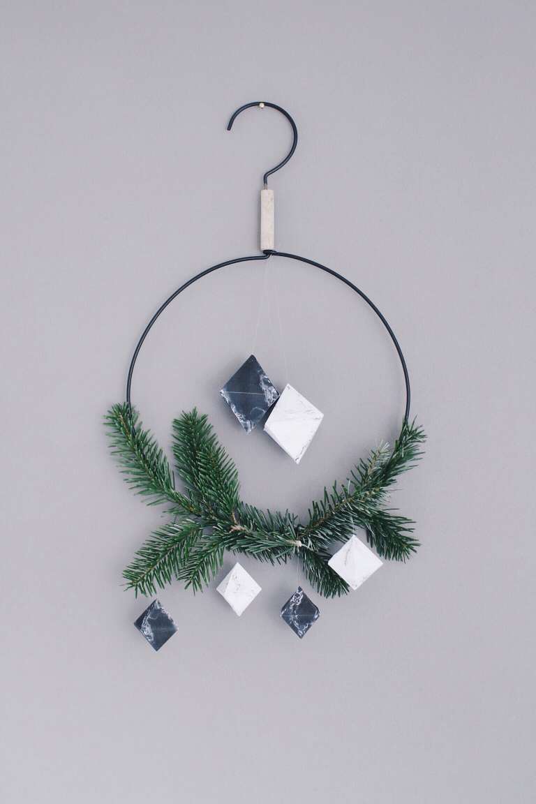 Diy Freebie Marmor Anhaenger Baumschmuck Weihnachten Selber Machen Trend Marmoriert Papierdiamant Anleitung Blog Paulsvera 6